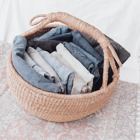 Hello and welcome to Fibers + Finds! - Picture 6 of 6